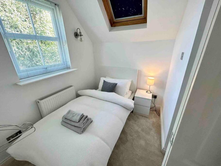 Home In Southsea With Hot Tub, Close To The Sea Portsmouth Esterno foto